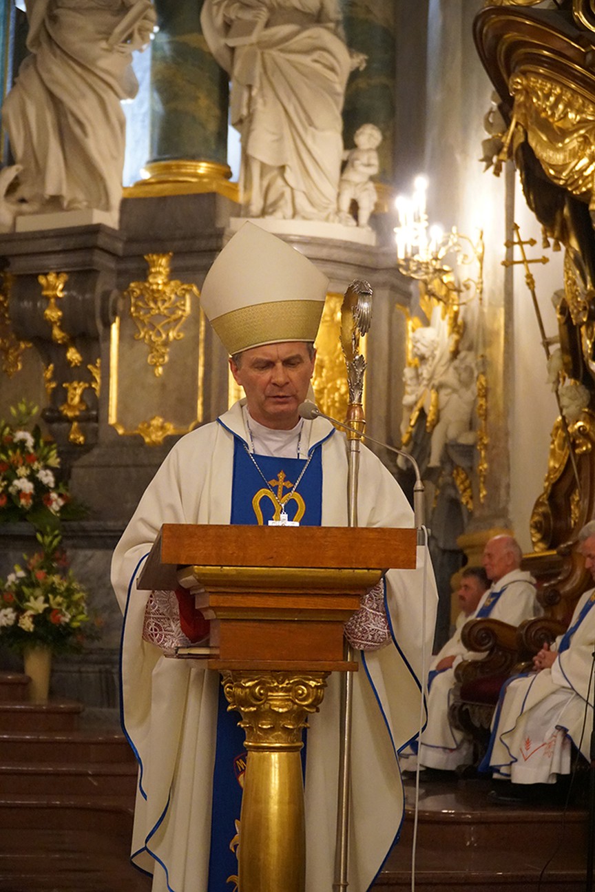Homilia Bpa Tadeusza Bronakowskiego w czasie pierwszego dnia Pielgrzymki